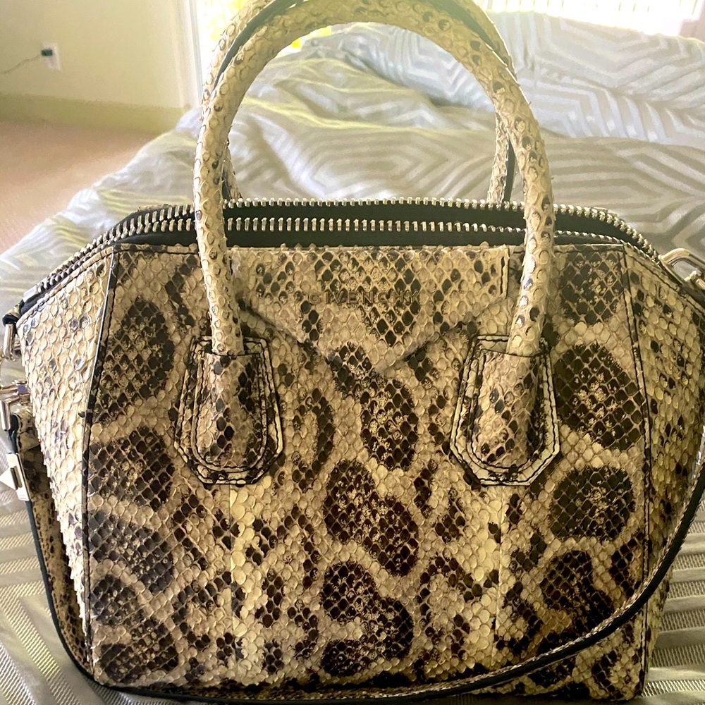 Python Givenchy Antigona